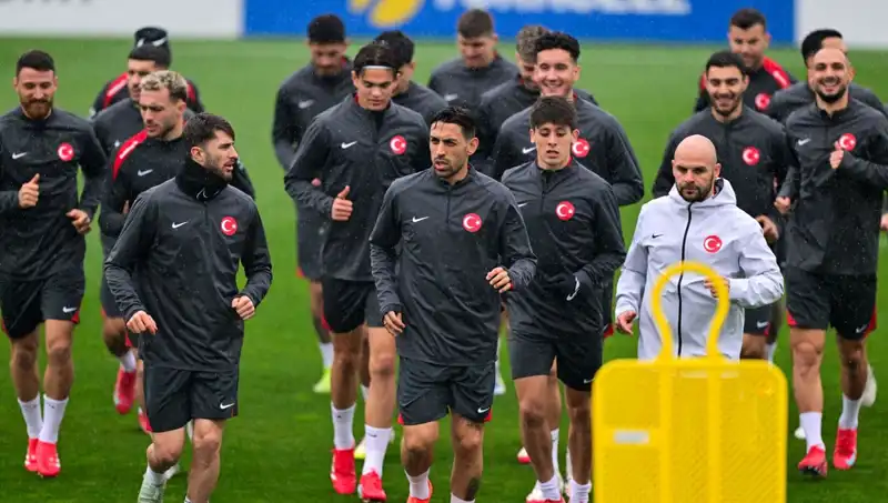 Milli Takım'da Mesai Başladı: İki Oyuncunun Katılmaması Dikkat Çekti