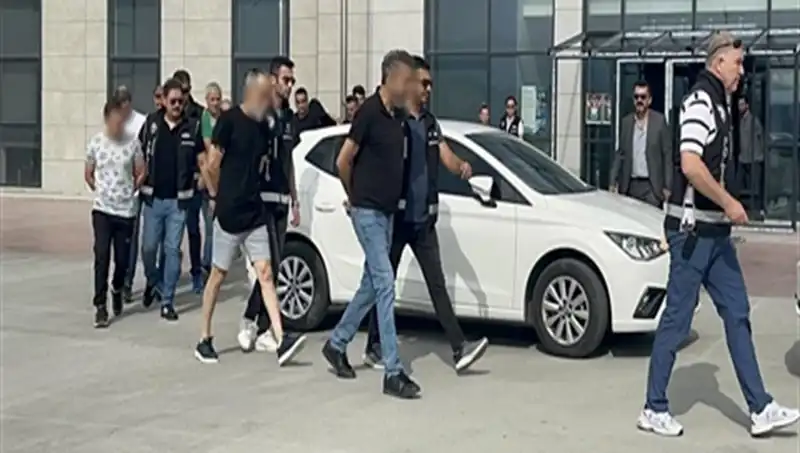 Türkiye'yi Sarsan Dolandırıcılık Skandalı: 36 Bin Kişiye Hayal Satıldı