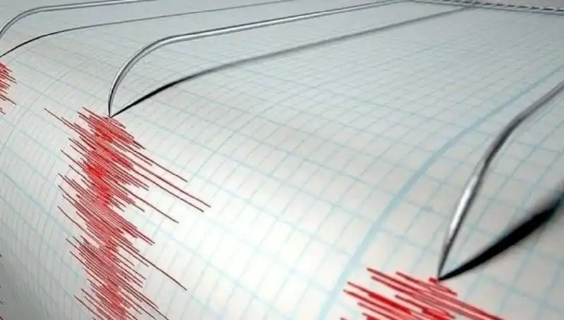 Sındırgı'da Art Arda Gelen Depremler, Vatandaşları Tedirgin Ediyor