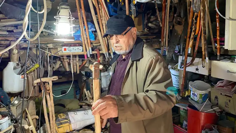 Doğanın Mucizelerini Kullanarak Kendi Atölyesini Yaratıyor