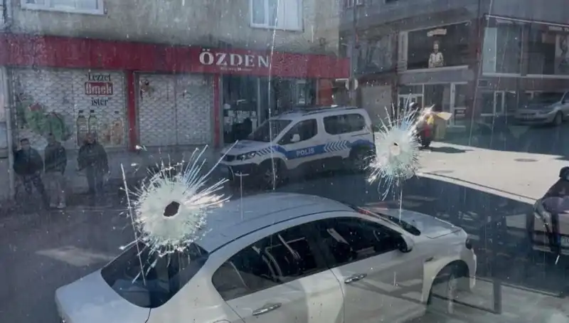 Bursa'da Kıraathane Kurşunlaması: Olayın Ardındaki Gerçekler Nedir?