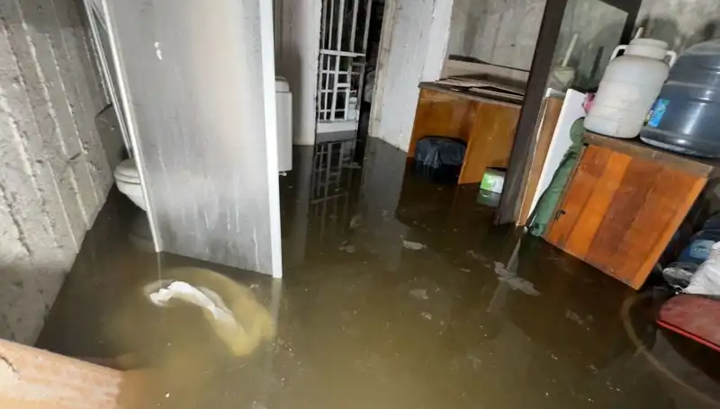 Avcılar'da Şiddetli Yağış Sonrası Su Baskını Mahalleleri Vurdu!