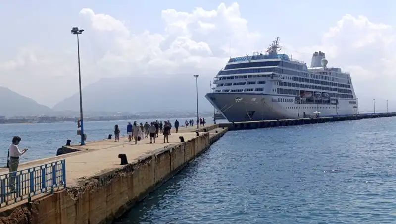 ABD'li Turistlerin Heyecan Verici Alanya Ziyareti: Ekonomi ve Kültür için Fırsatlar